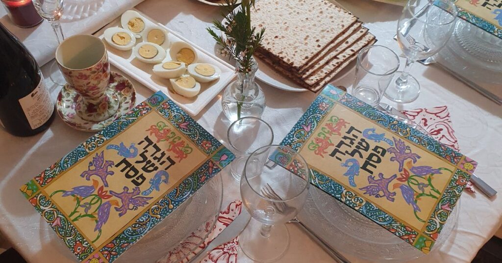 שולחנות מתקפלים למרחב גמיש